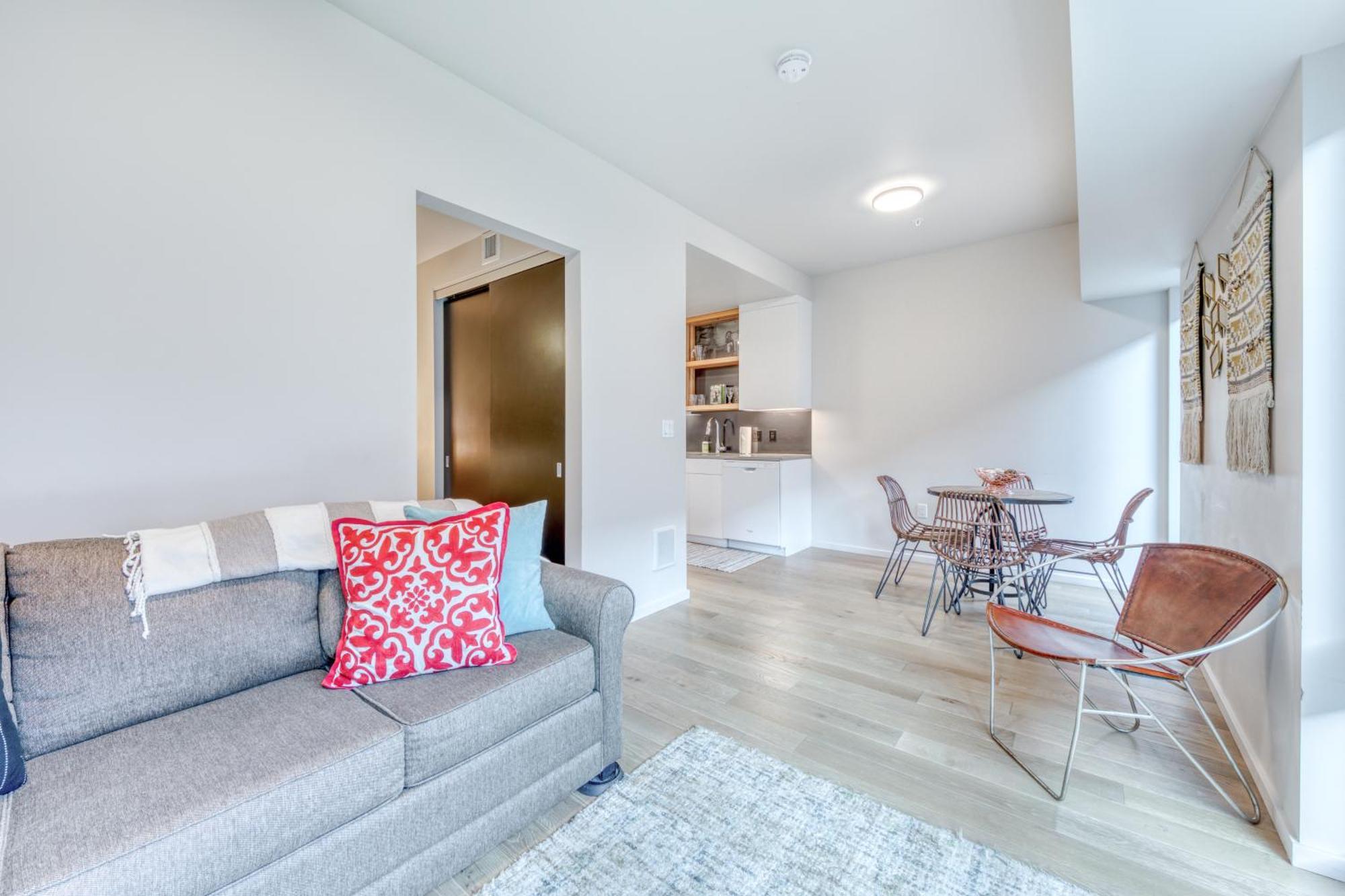 Q21 Condos Portland Chambre photo